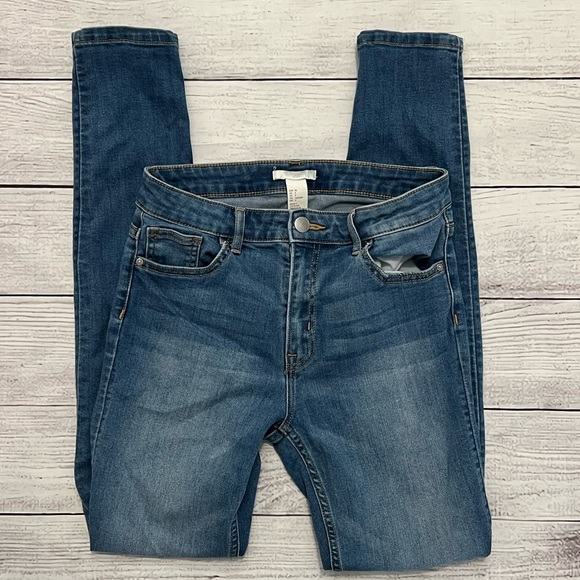 H&M Skinny jeans with no rips - Picture 5 of 5